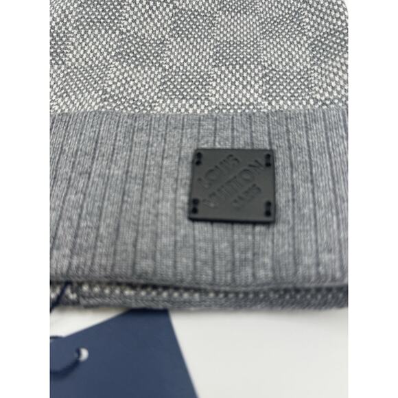 Louis Vuitton Hat/ Beenie Cap/ Light Gray And Gray Checkerboard / One Size - Picture 2 of 3